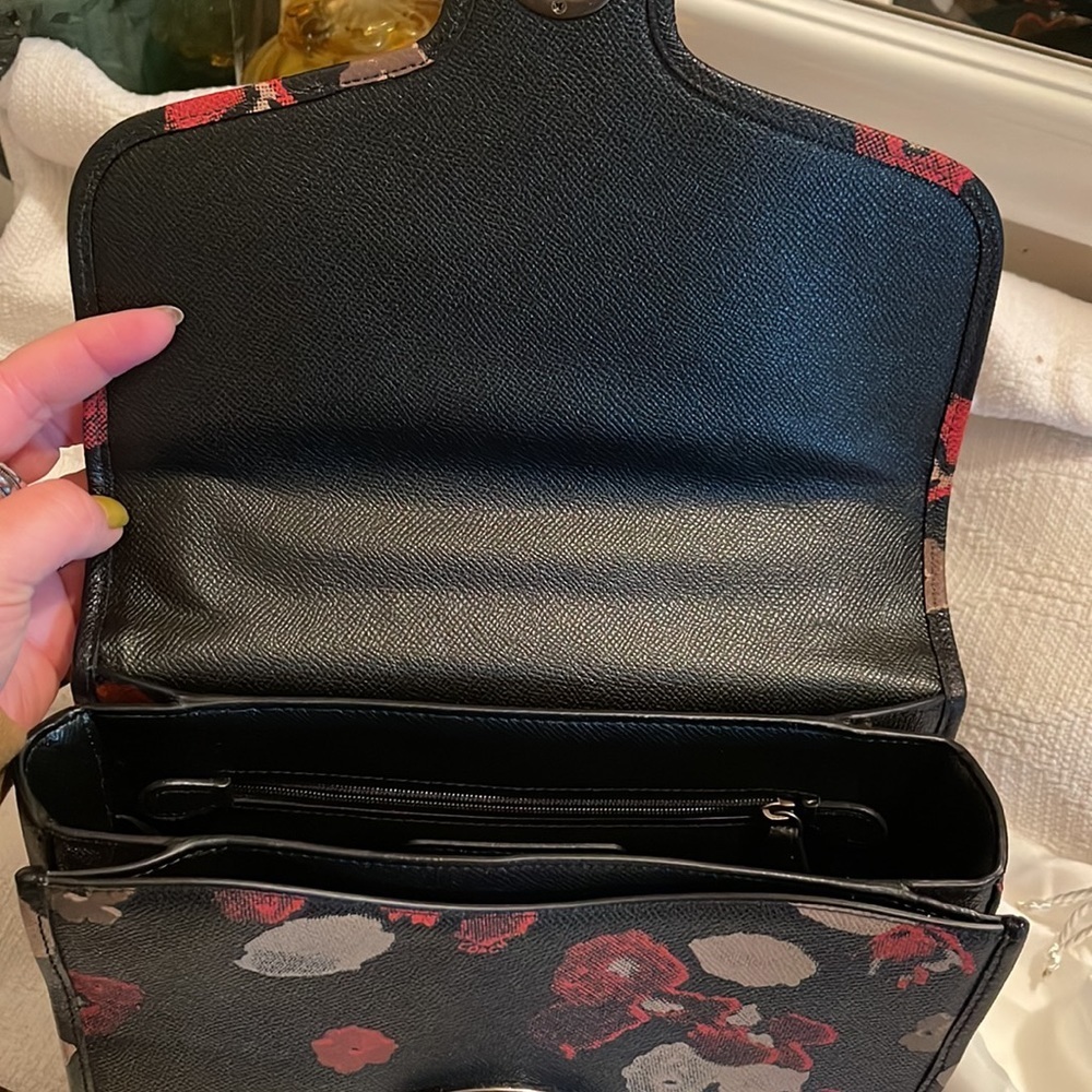 COACH -Page leather saddle bag in black floral - 33615 - NWT❤️ - Picture 7 of 12